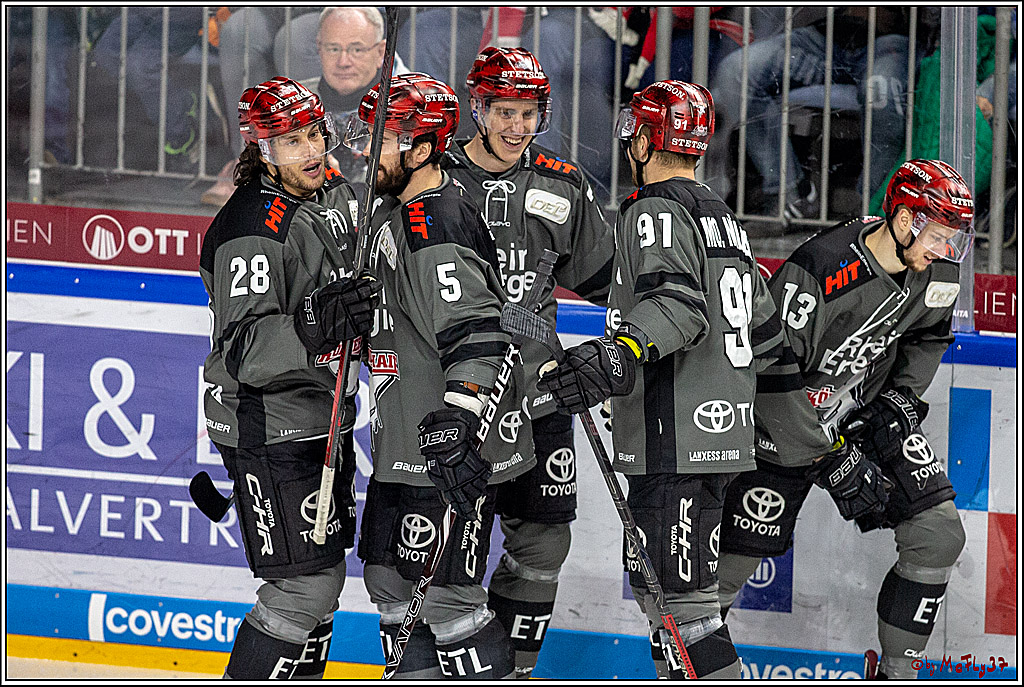 DEL; Koelner Haie - EHC Red Bull Muenchen, 17.02.2019